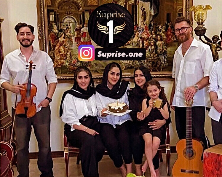 سوپرایز بلاگر